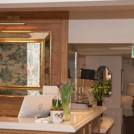 The Farrier Hotel 3*